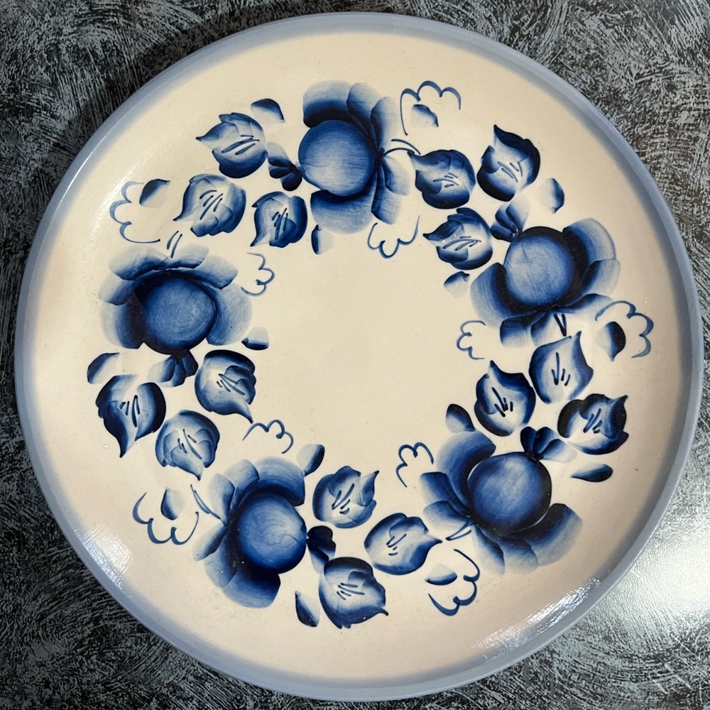Vintage Gzhel Pottery Decorative Wall Plate Blue White Floral USSA Russia 9.75”